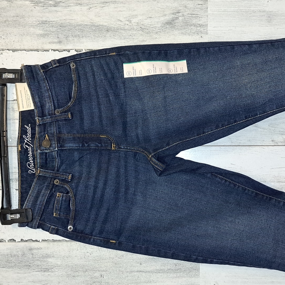 0903 Universal Thread High Rise Skinny Jeans - Picture 2 of 7